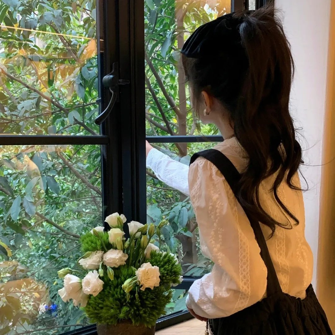 湖边散步